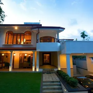 Clove Hotel Kandy